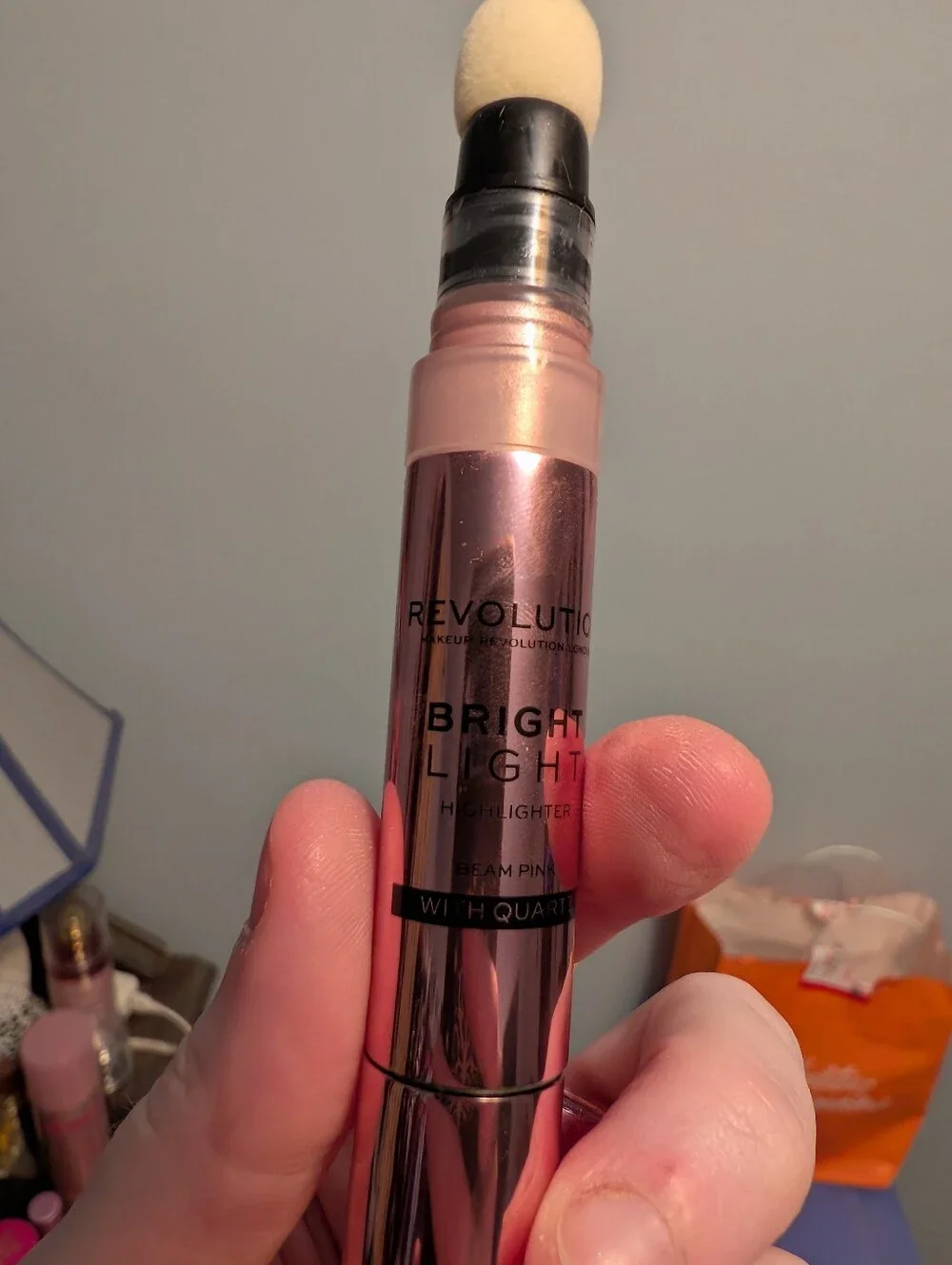 Makeup Revolution Bright Light Highlighter - Pink